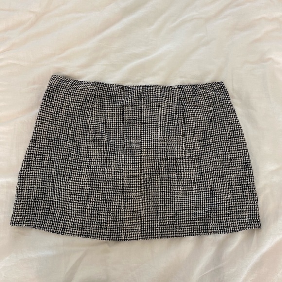 Abercrombie tweed mini skort✨ - Picture 3 of 4